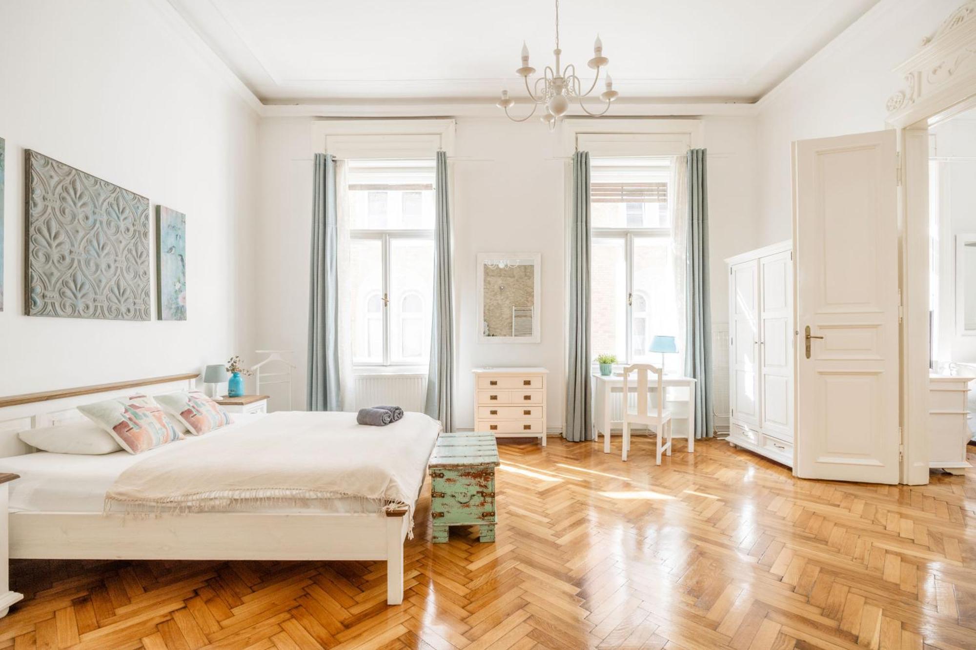 Wellness Retreat With Sauna & Jacuzzi - 1 Min To Opera Budapest Exterior photo