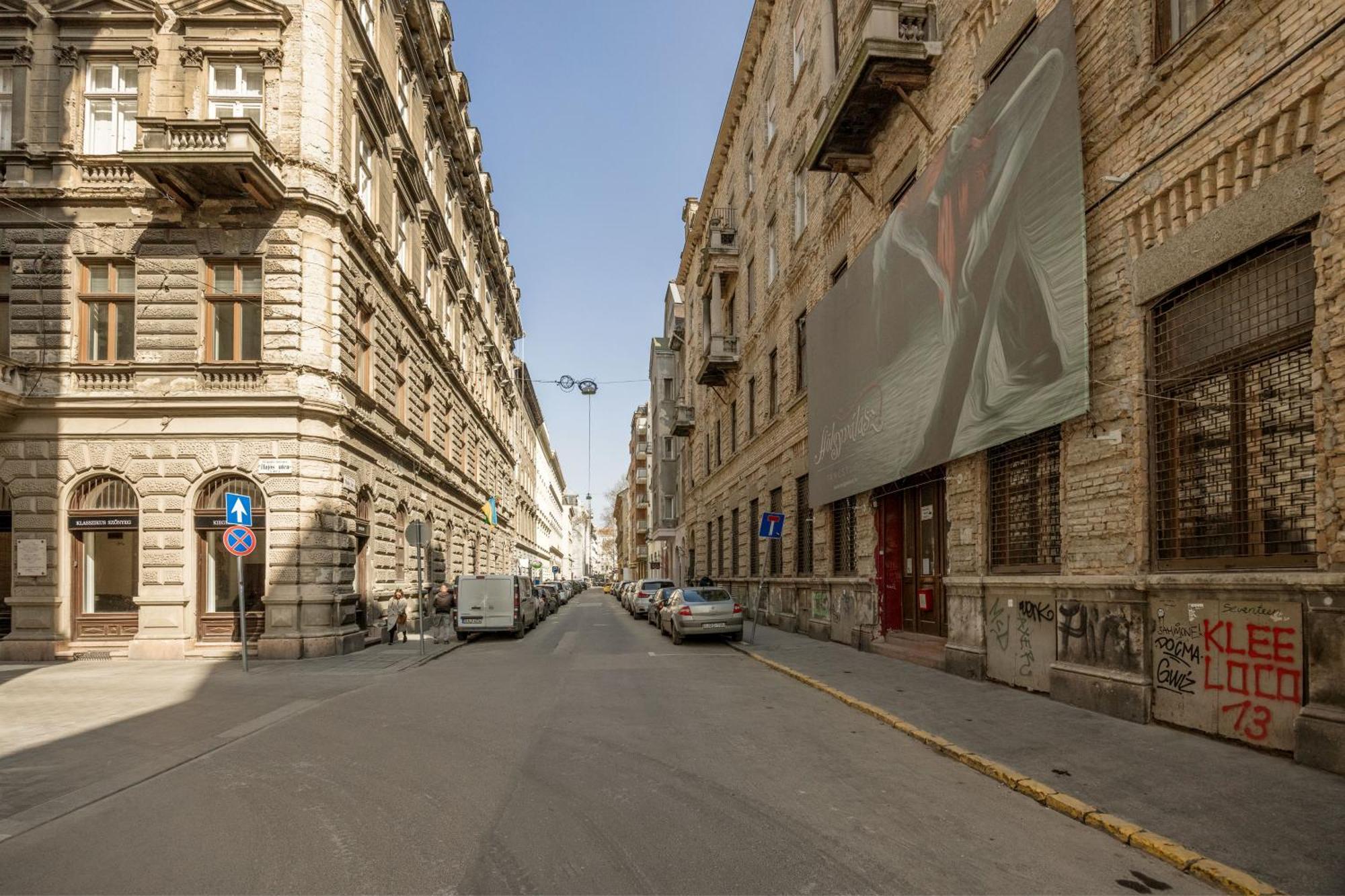 Wellness Retreat With Sauna & Jacuzzi - 1 Min To Opera Budapest Exterior photo